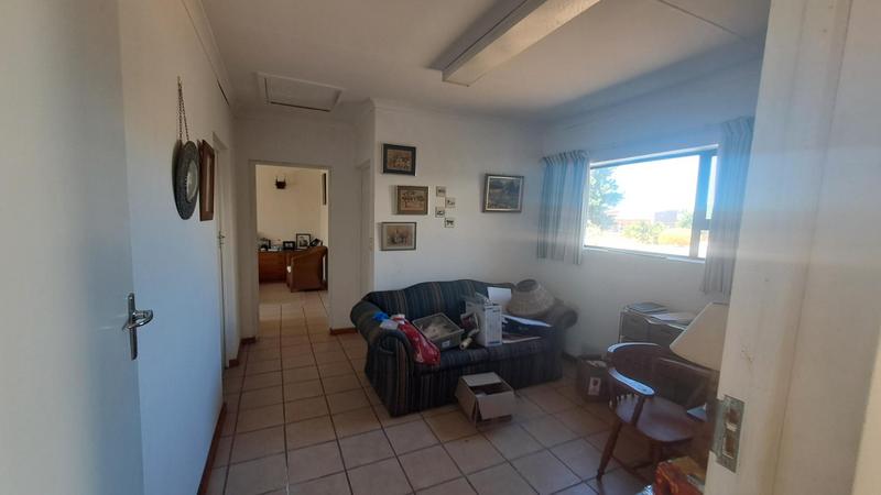 2 Bedroom Property for Sale in Stilbaai Wes Western Cape